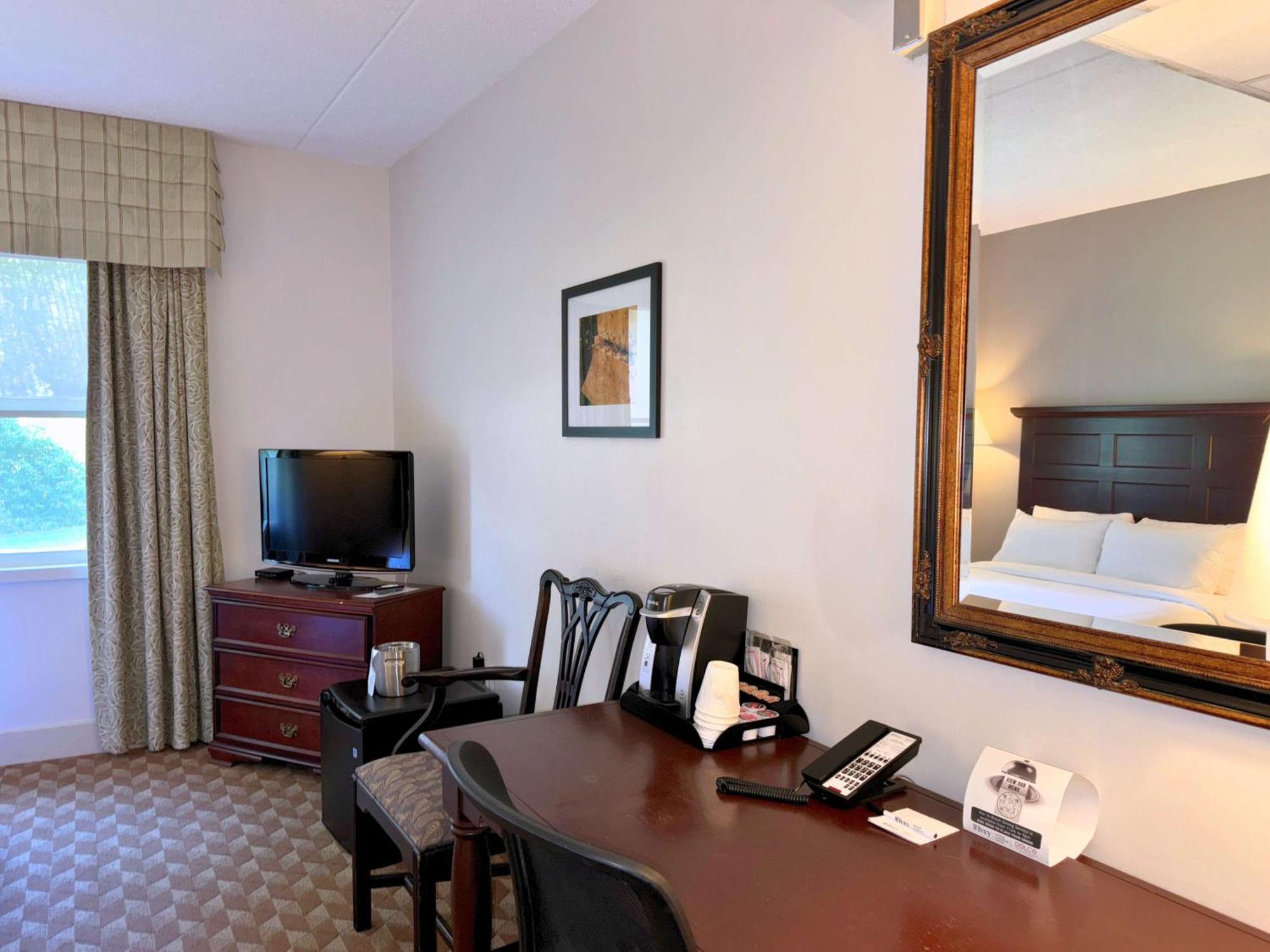 Ivey Spencer Leadership Centre Hotel London Bagian luar foto